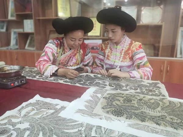 杨丽花采访视频_致富经杨丽视频_杨丽花搜库专找视频