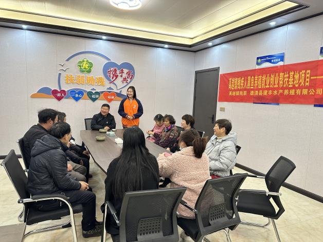 蚯蚓养殖项目补贴_残疾人养殖蚯蚓致富项目_致富经养殖蚯蚓