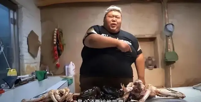 致富经特种野猪_致富经 陈靖怡 野猪_致富经20161227养野猪