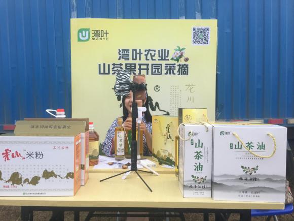 2020年种植花生补贴政策_贫困户种植花生补贴_脱贫户种植花生致富