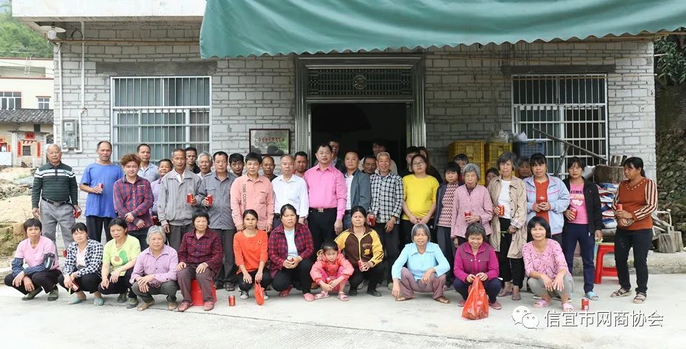 云南种释迦果的基地在哪里啊_湖南能种释迦果树吗_湖南释迦果种植技术