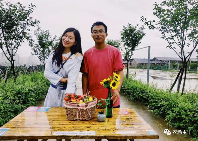 致富经南瓜种植视频_巨型致富南瓜图片_致富经巨型南瓜