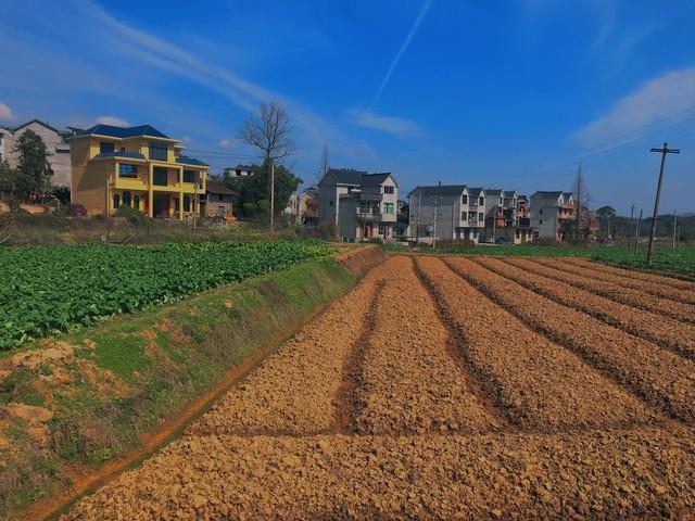 养殖脱贫致富_扶贫养殖致富视频_养殖视频致富经