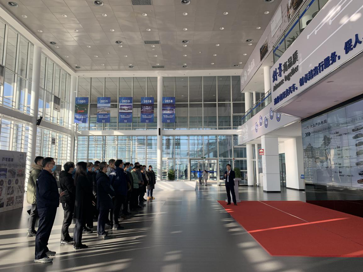 坚持共享发展，开拓合作共赢——西区开展走进智能制造先进企业观摩交流活动