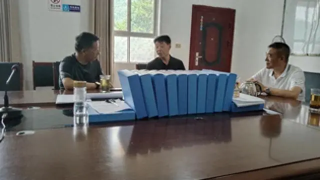 农村养殖致富黑猪_农村黑猪养殖未来前景_农村黑猪养殖猪舍建造