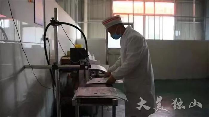 头像养猪_致富养殖兔子头像_头像发财致富