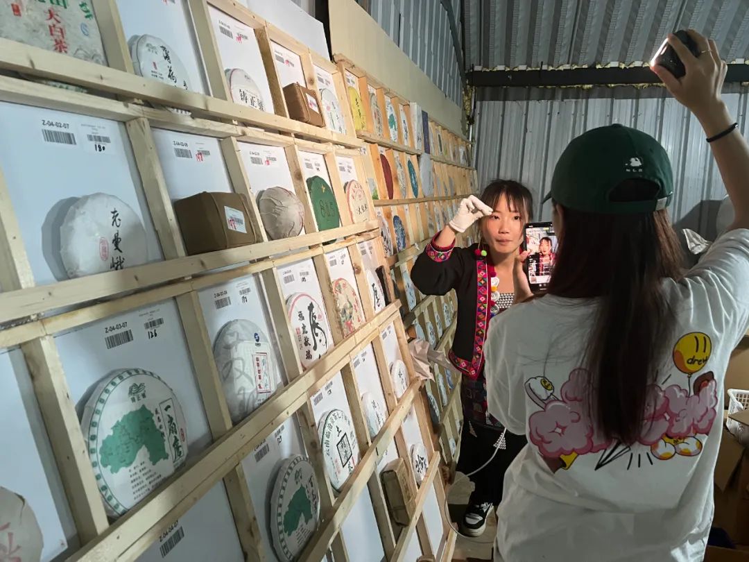 致富经卖茶叶_卖茶叶年赚上亿_茶叶致富带头人