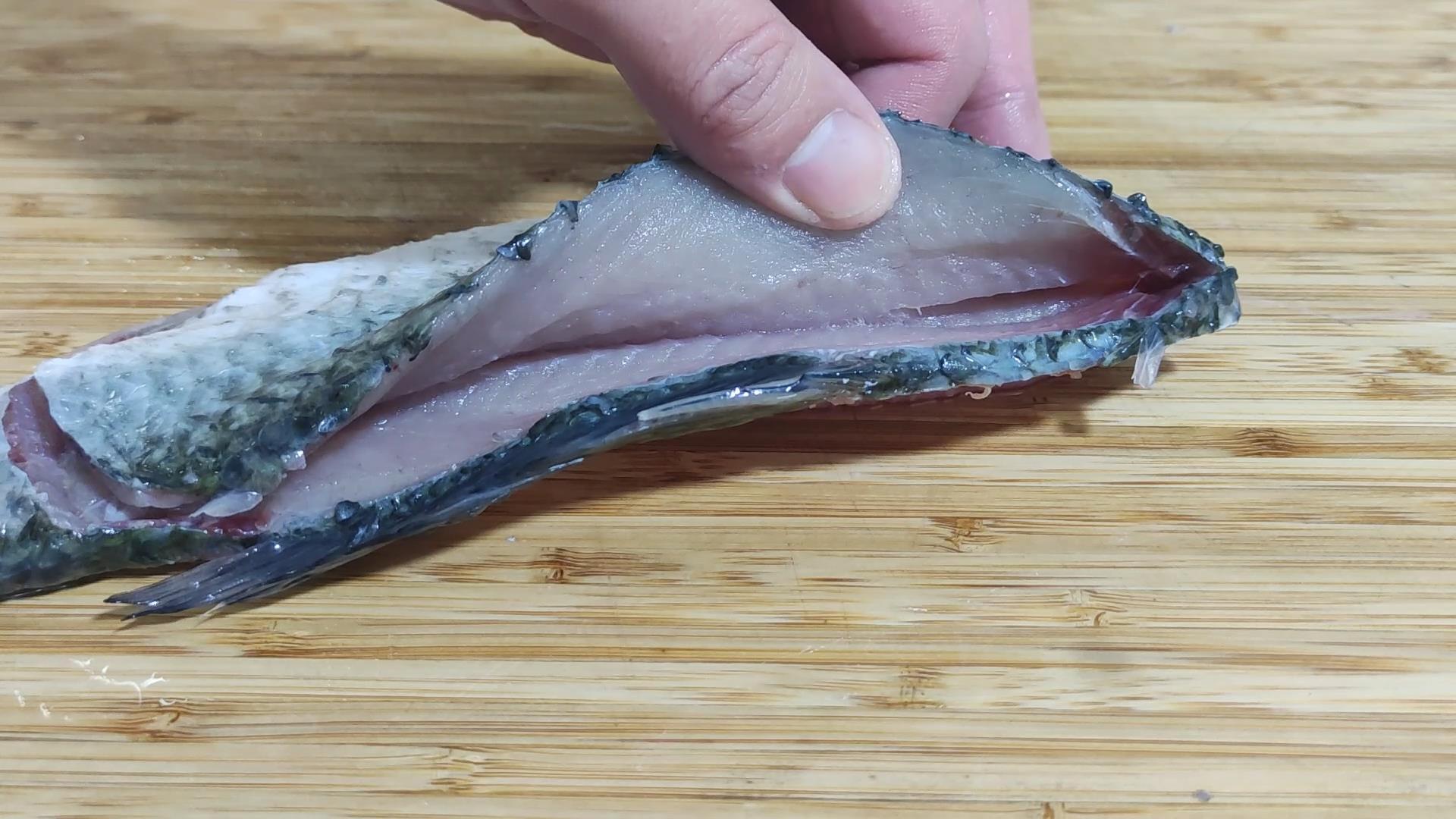 鲫鱼养殖视频致富经_视频养殖鲫鱼技术大全_鲫鱼养殖技术视频