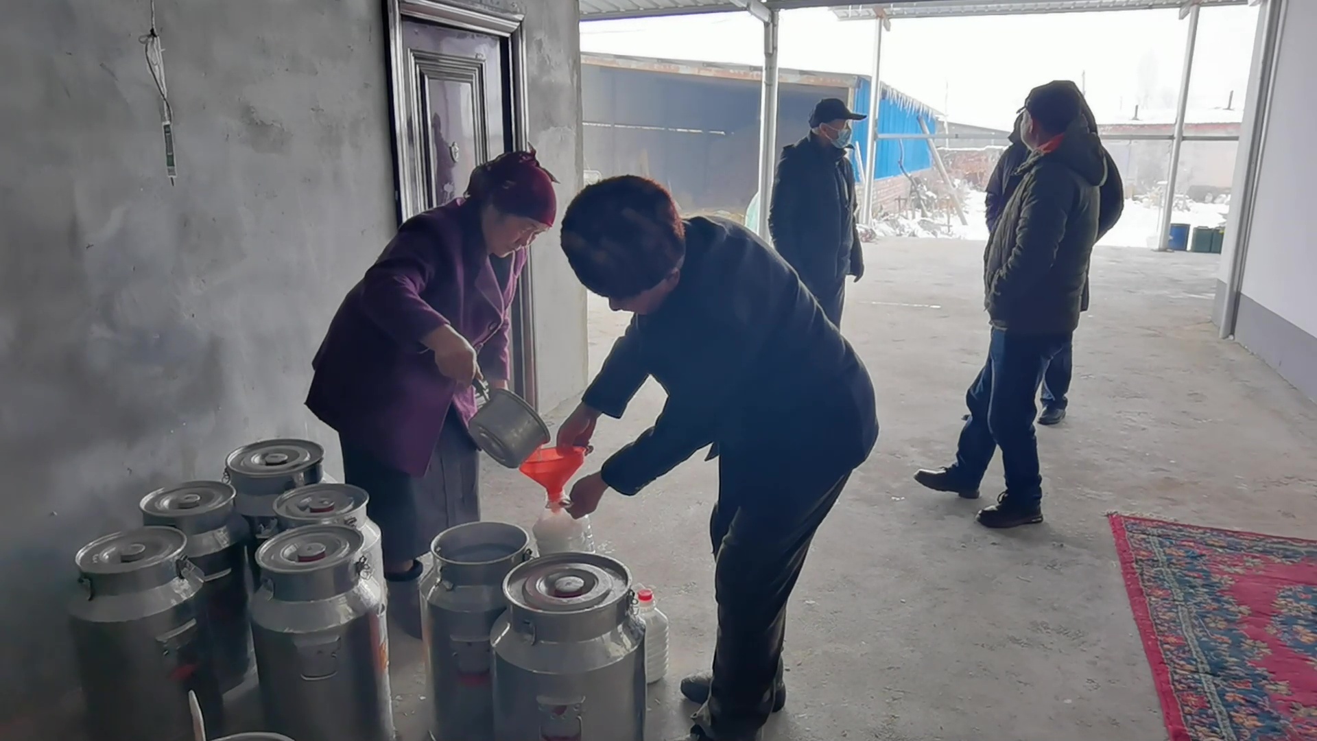 致富养殖什么最赚钱_养殖致富之路_创业致富的养殖方法有