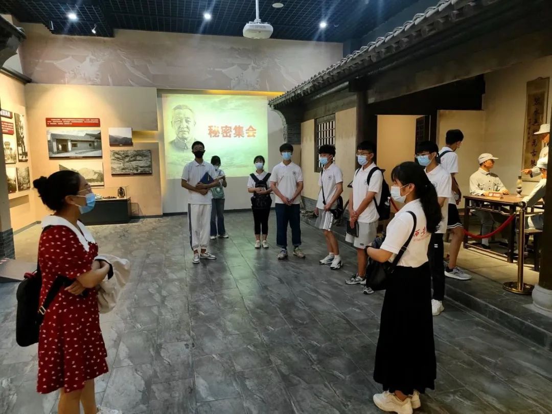 致富经养麝香鼠_养殖麝香赚钱吗_养殖麝香致富故事