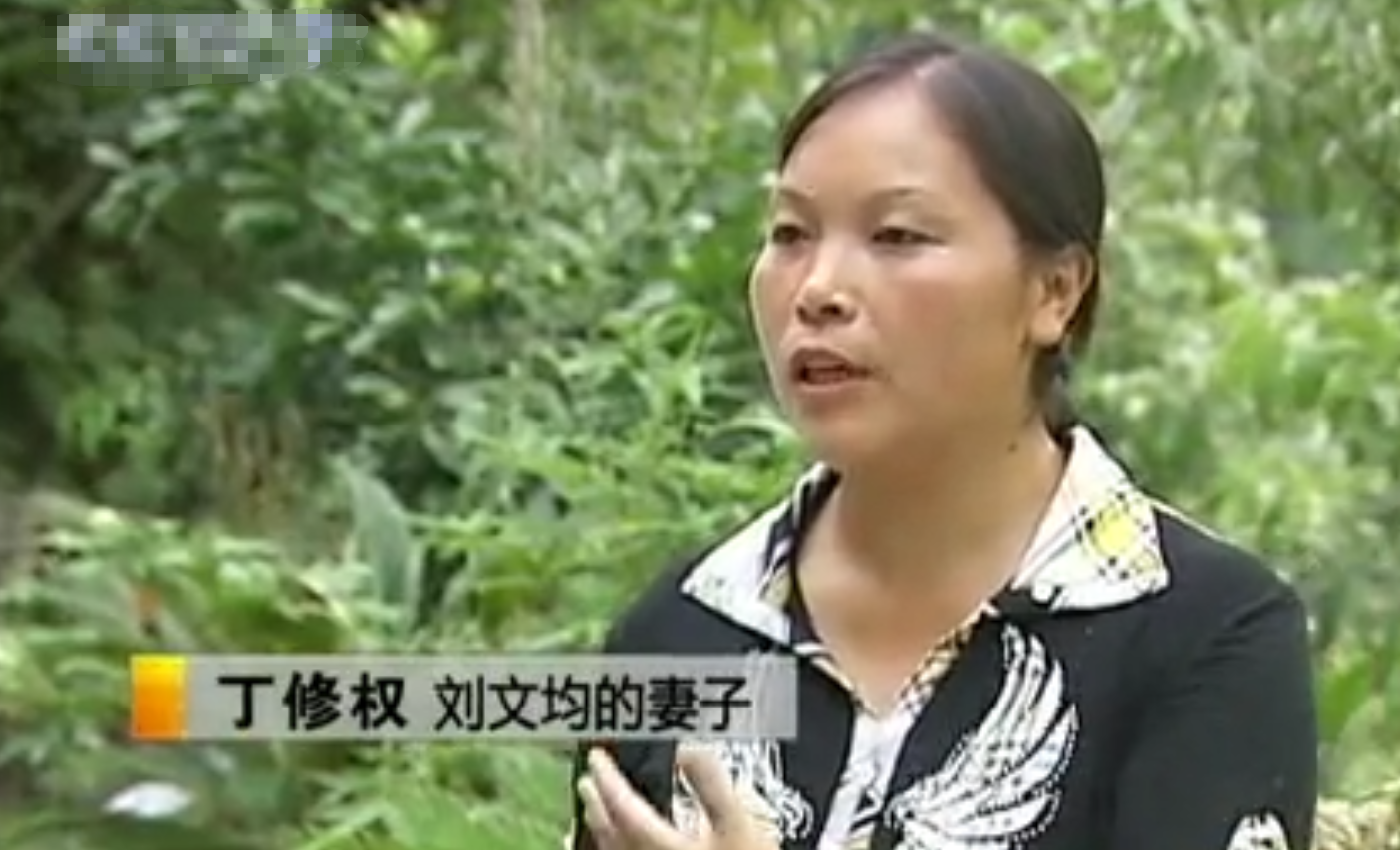 致富经养鸡技术视频_养黑鸡致富经_致富经养黑鸡