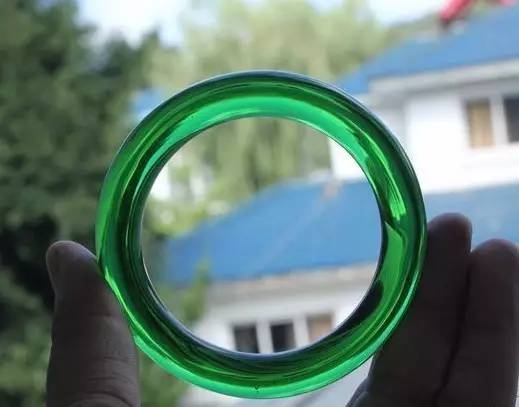 种植小叶紫檀的功效与作用_种植小叶紫檀致富_小叶紫檀种植技术