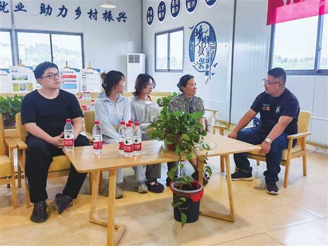 致富养殖视频_致富经螃蟹养殖_致富经养殖和乐蟹