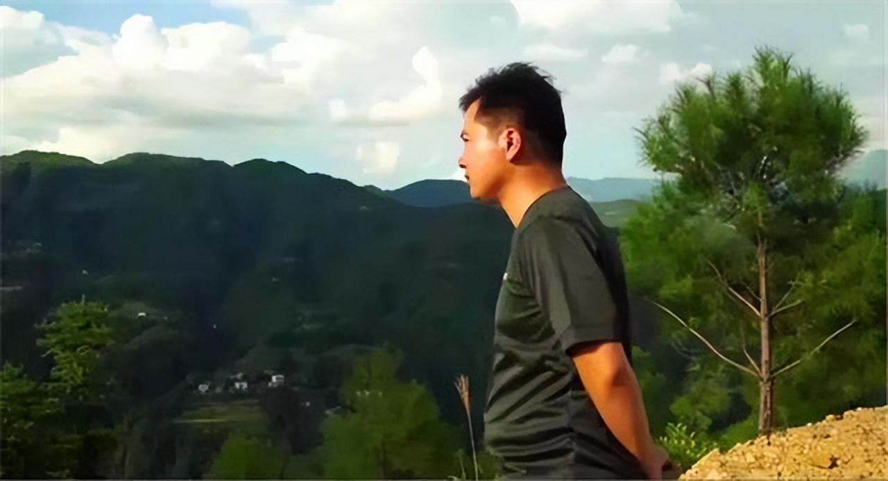 致富经旧院黑鸡_旧院黑鸡湖北销售中心_旧院黑鸡多少钱一斤