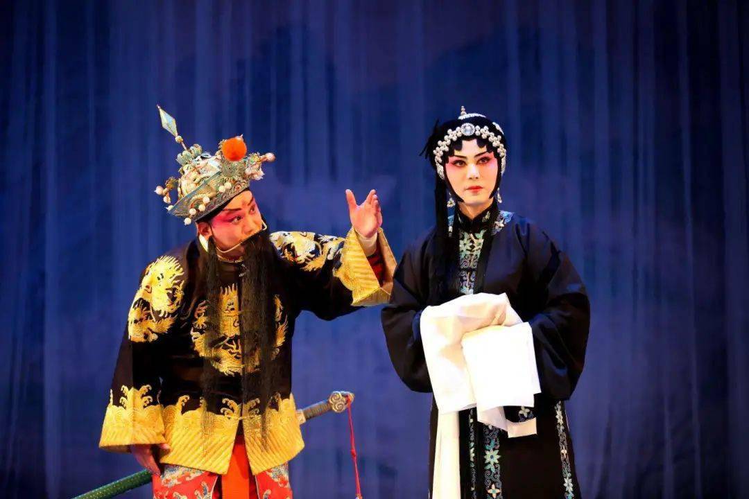 抖音上的旅游博主靠什么赚钱_抖音知名旅游博主排行榜_抖音旅游优质博主经验