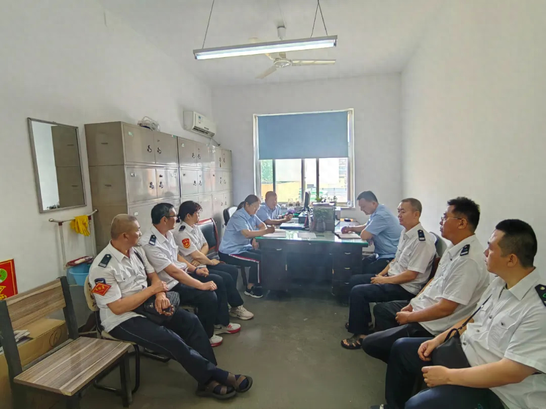 南部运营公司六路车队召开班组建设经验交流分享会