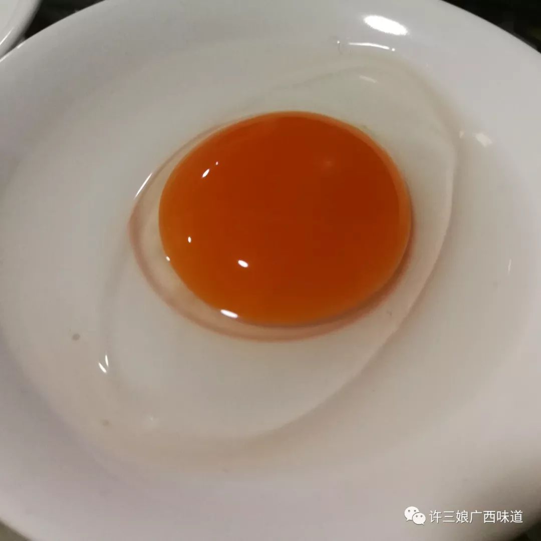 皮蛋制作教程视频_制作皮蛋最简单做法_致富经皮蛋制作