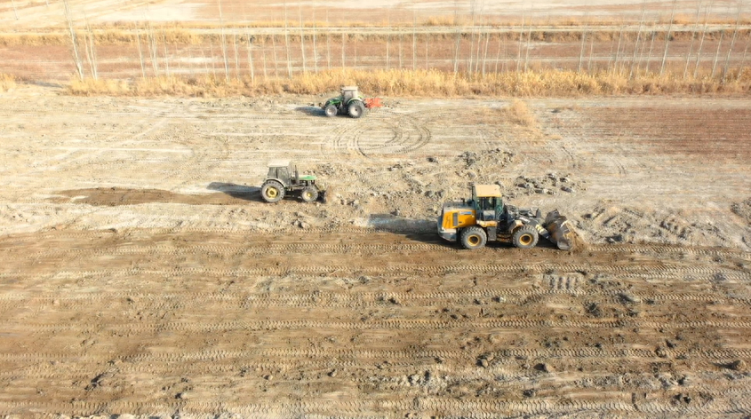 新疆巴楚县高标准农田建设 打造乡村振兴“希望田”