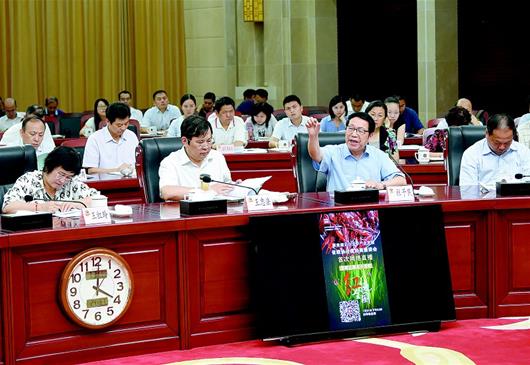 湖北龙虾养殖技术合作_湖北省养殖龙虾的自然条件_湖北龙虾养殖户电话