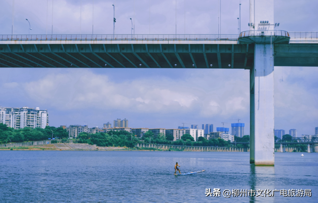抖音旅游优质博主经验_抖音旅游类博主_抖音上的旅游博主靠什么赚钱