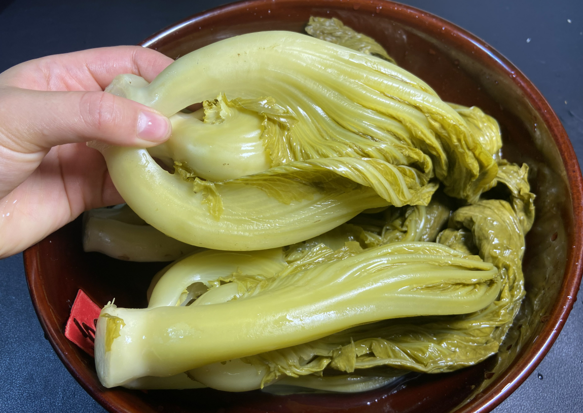 老奶奶分享50年腌酸菜配方，不放盐一晚就酸，比老坛还酸爽，收藏