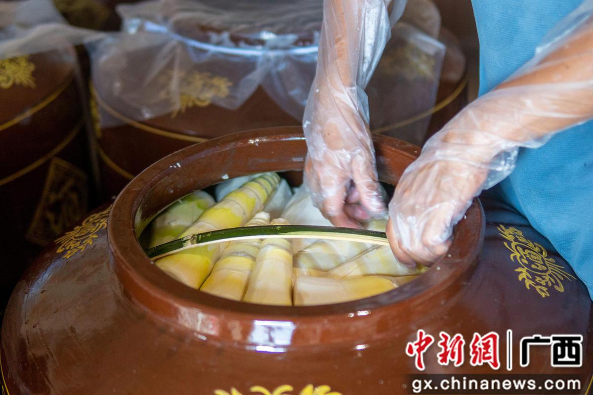 腌酸致富经_酸的腌制方法和配料_酸腌菜制作方法