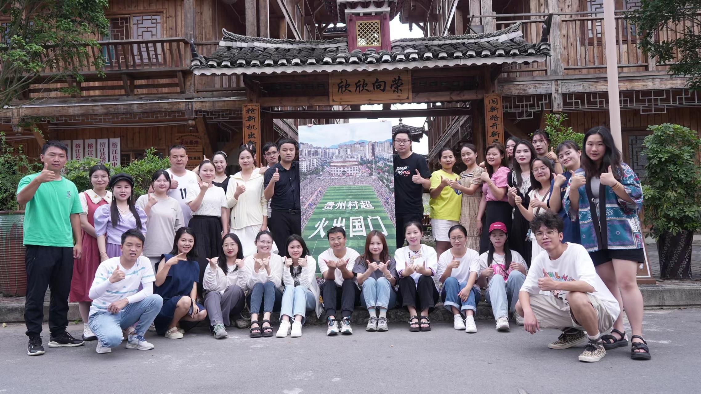 梦见咬碎好多牙齿_致富经咬碎牙齿去创业视频_致富经咬碎牙齿去创业
