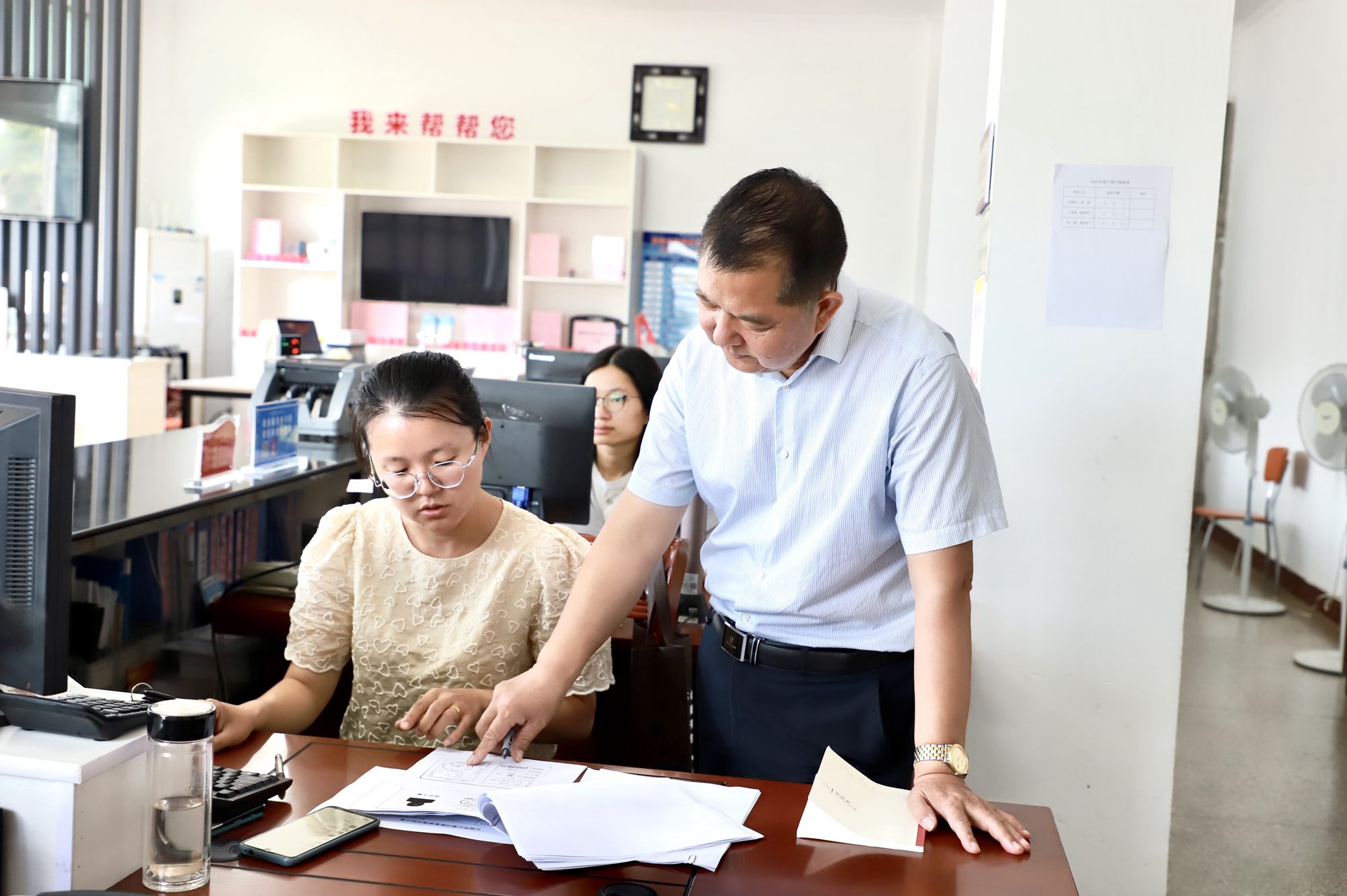 朱建江代表：“返乡能人”成为村民致富“引路人”