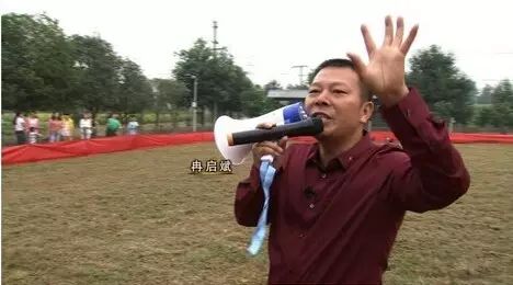 致富经女人养鸡视频_致富经90后美女养鸡_致富经cctv7养鸡视频全集