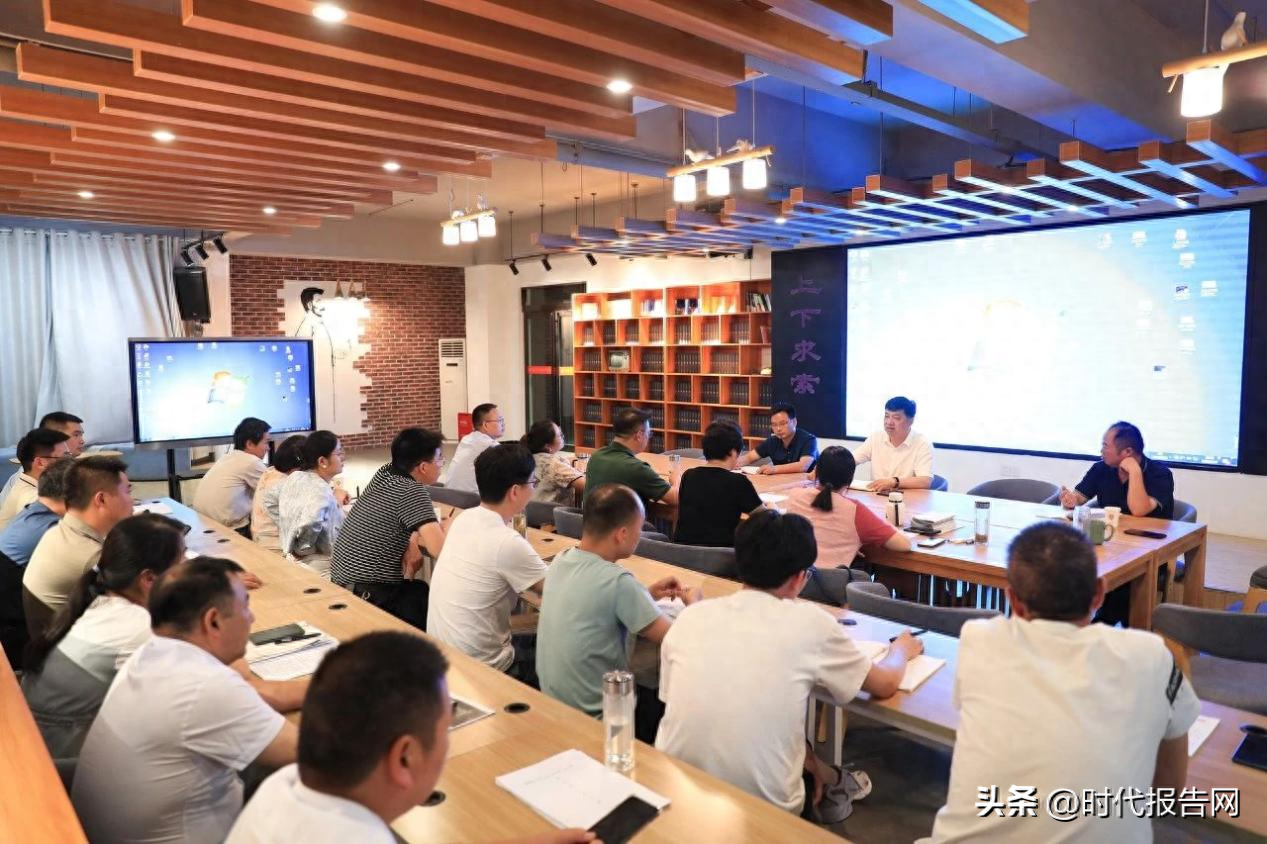蓄力行道远 众行蕴芳华——淮滨高中班主任工作经验交流会