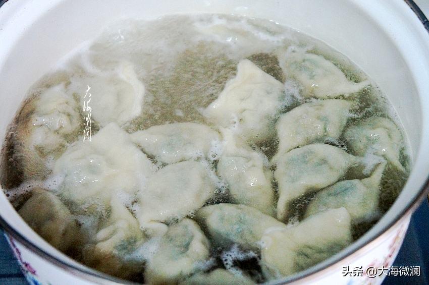 黑猪肉包饺子_致富经黑猪肉饺子_致富猪肉饺子黑了能吃吗