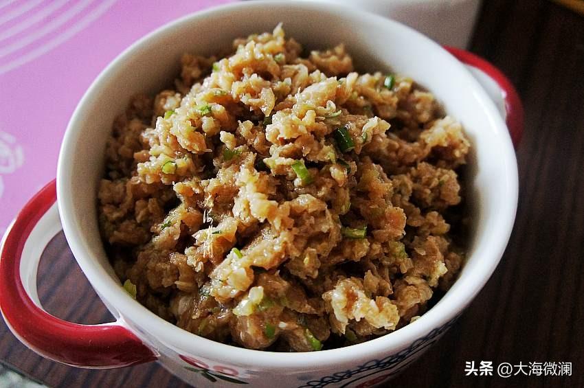 黑猪肉包饺子_致富经黑猪肉饺子_致富猪肉饺子黑了能吃吗